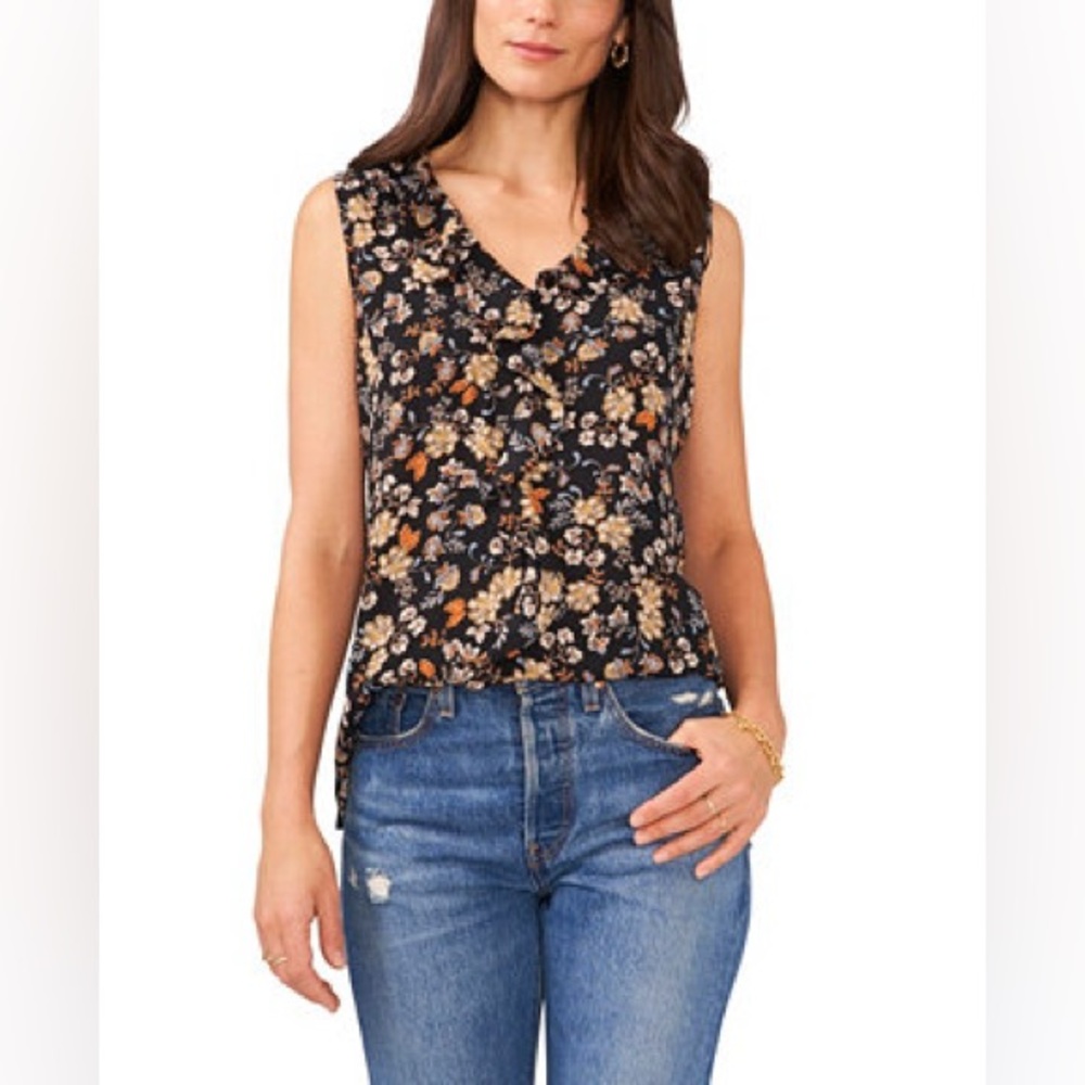 NWT Vince Camuto Ruffle Front Ciao Bella Blouse